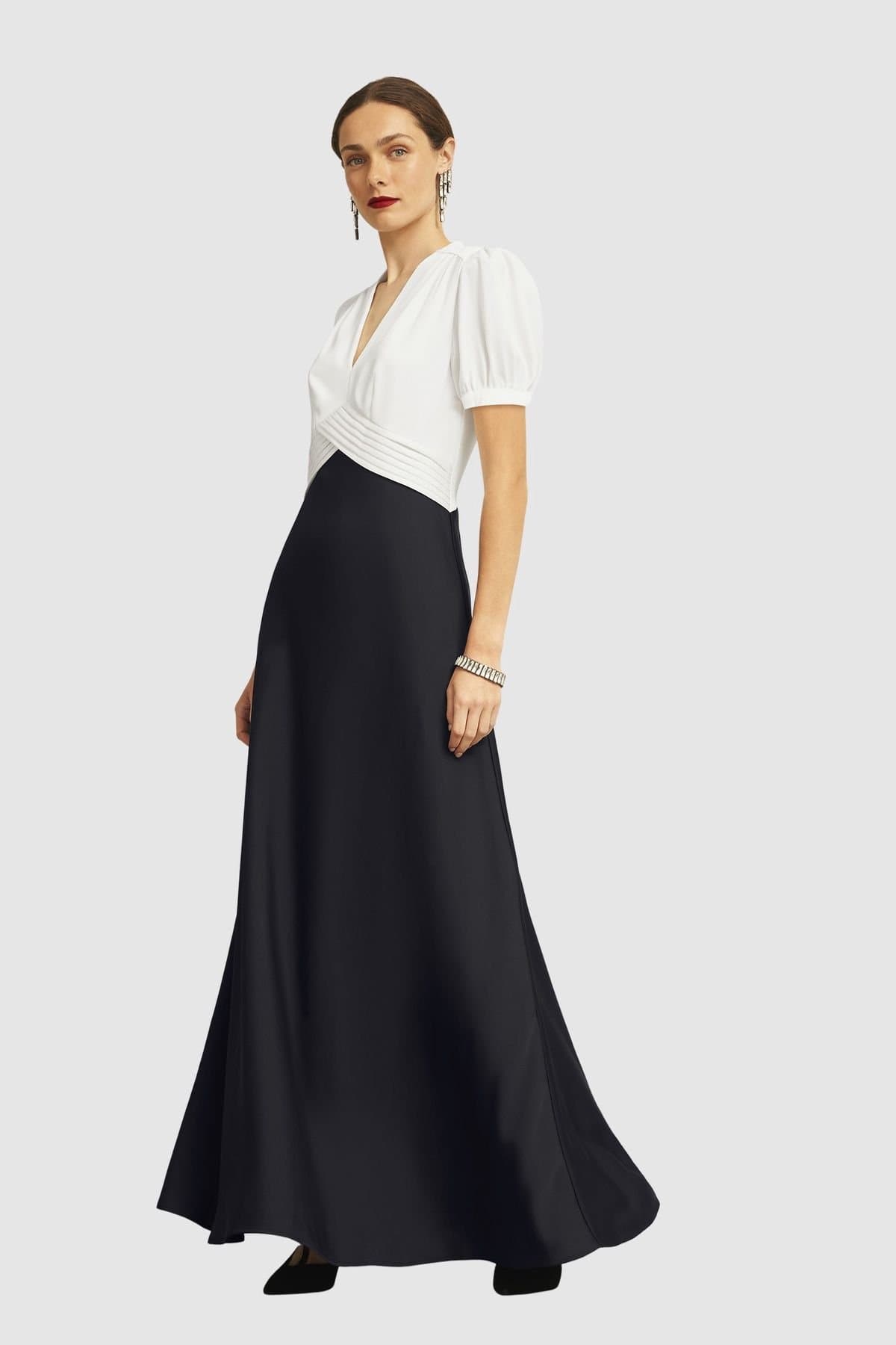 Hobbs London Hobbs London Women's Elizabeth V-Neck Maxi Dress in Black