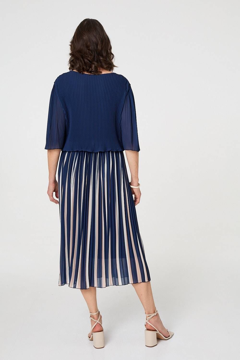 Izabel London Izabel London Women's Striped Pleat 1/2 Sleeve Midi Dress in Blue - 3