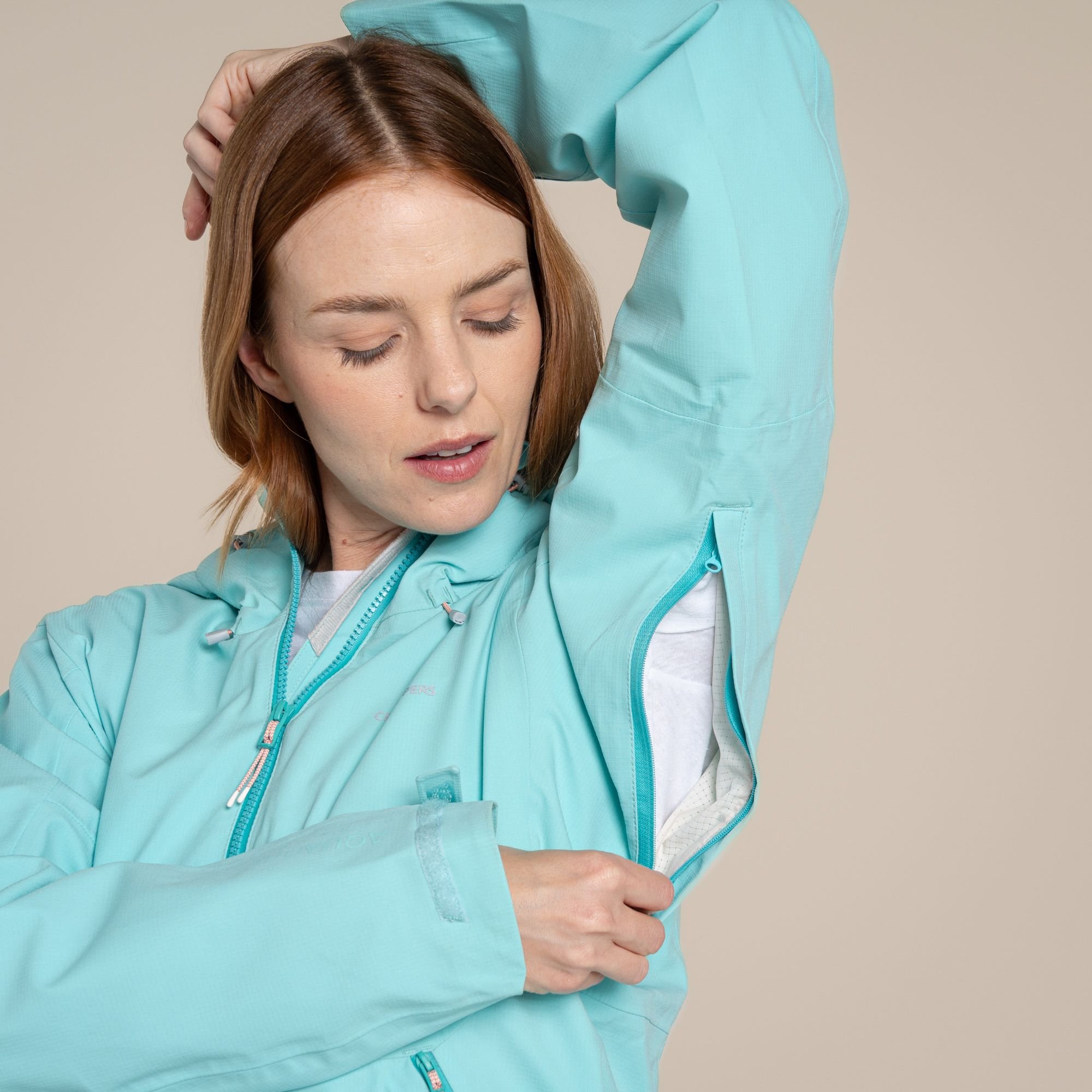 Craghoppers Craghoppers Women's Dynamic Pro Stretch Waterproof Breathable Jacket in Light Pink - 2