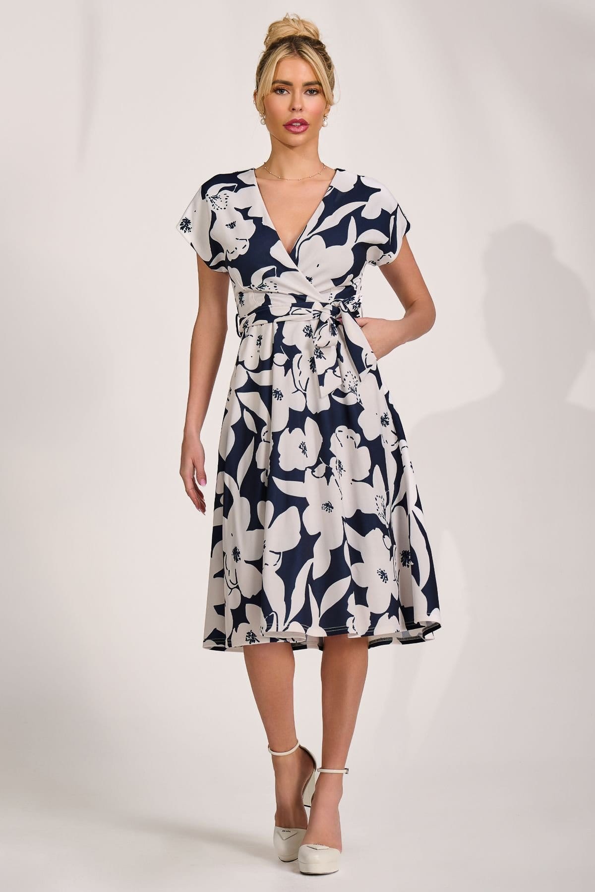 Jolie Moi Jolie Moi Women's V Neck Print Scuba Midi Dress - 4