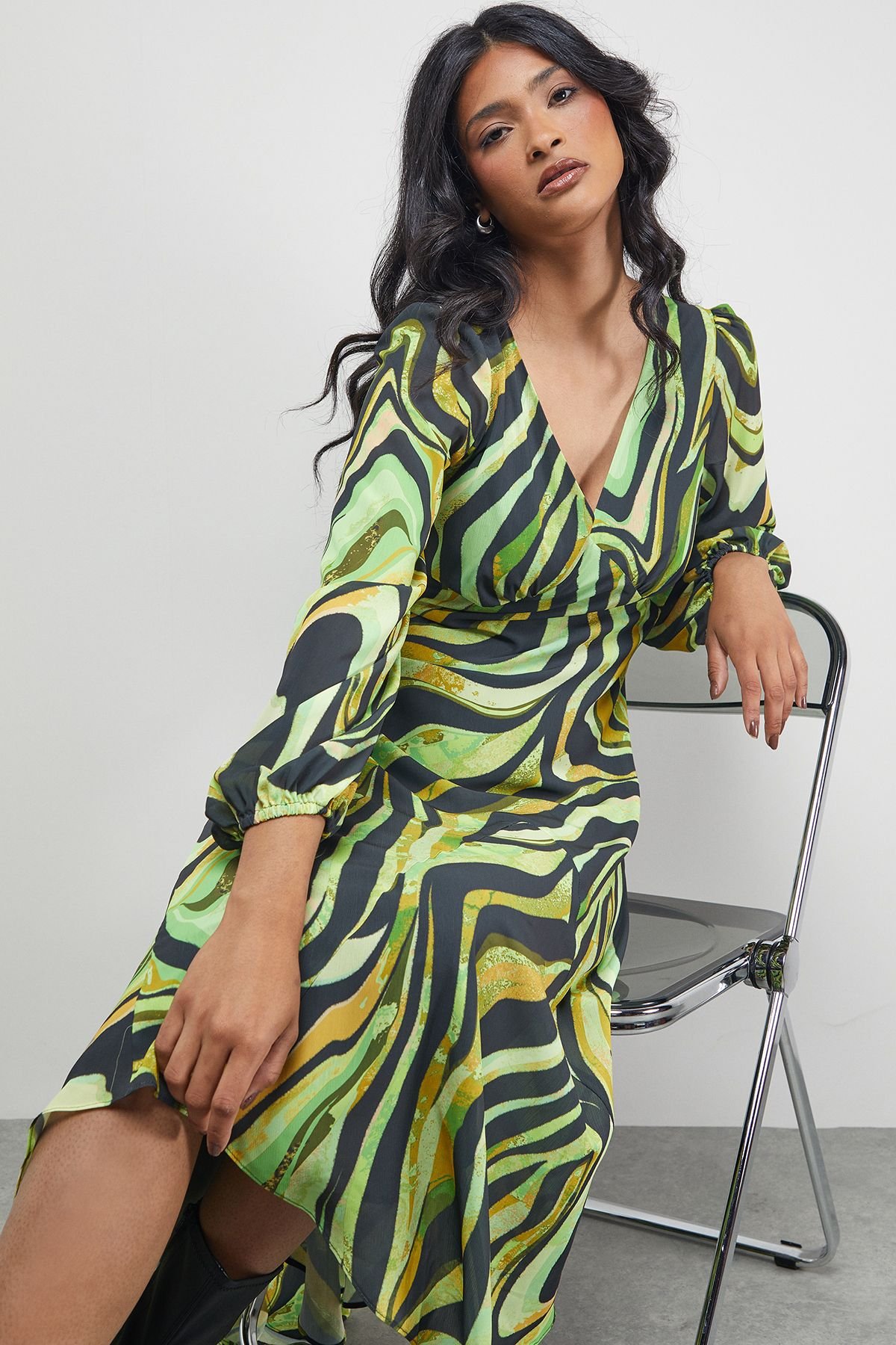 Warehouse Warehouse Women's Tony Chiffon Plunge Neck Asymmetric Hem Midi Dress in Zebra - 3