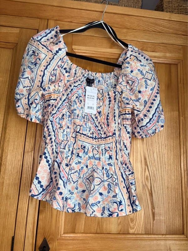 New Look Beautiful gathered bodice blouse.