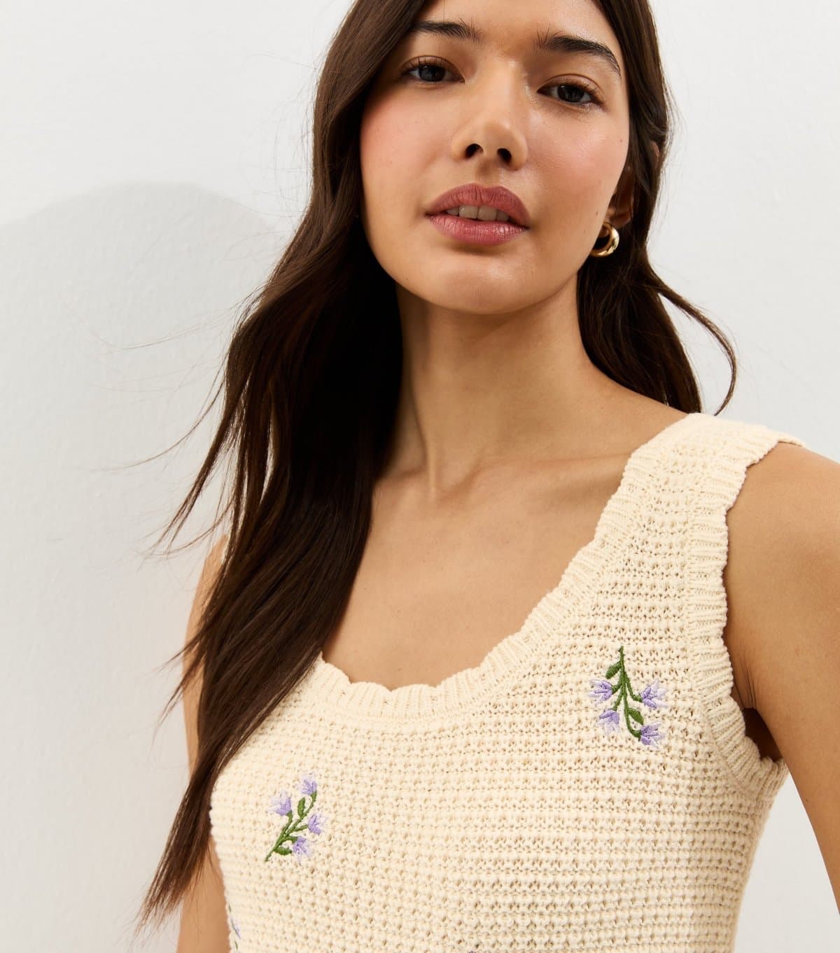 New Look Women's Cream Cotton Rich Embroidered Flower Knit Vest New Look