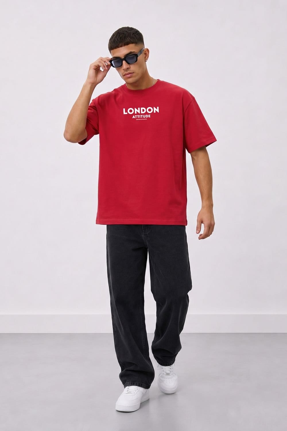LONDON ATTITUDE LONDON ATTITUDE Men's Original Creators Dragon Graphic Heavyweight Oversized T-Shirt in Red - 4