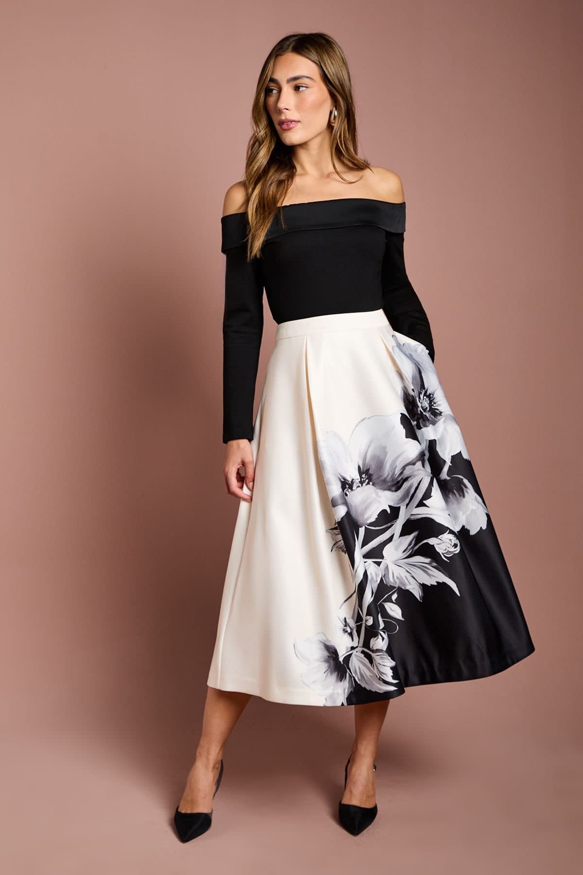 Coast Coast Women's Satin Midi Skirt With Placement Print in Black