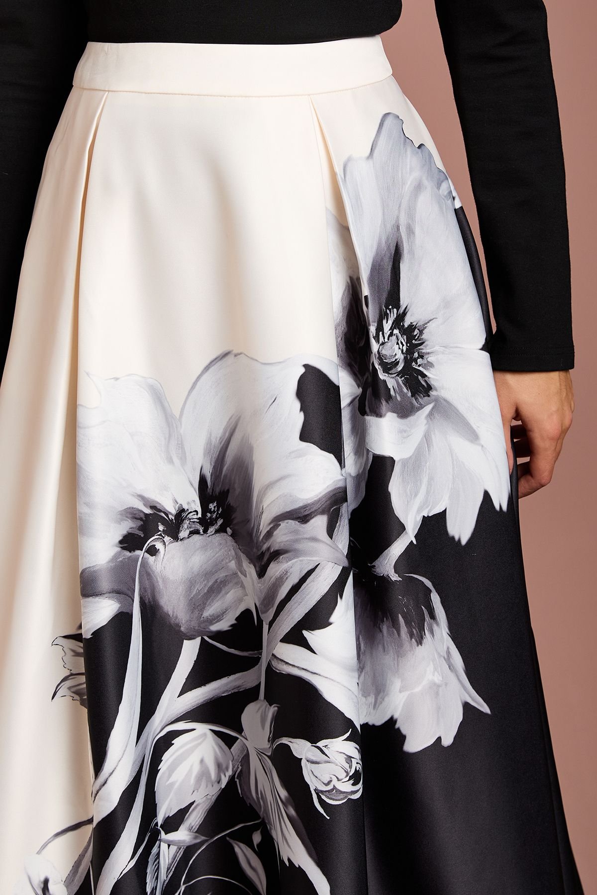 Coast Coast Women's Satin Midi Skirt With Placement Print in Black - 3