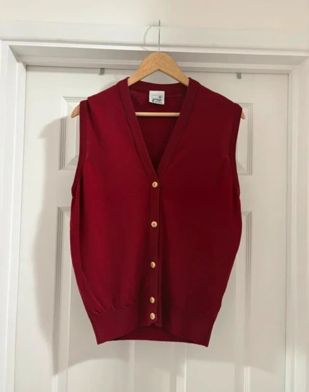 Vintage Dressing Stunning Women's Burgundy Vintage First Avenue 100% Wool Knitted Sweater Vest Top Waistcoat size 14