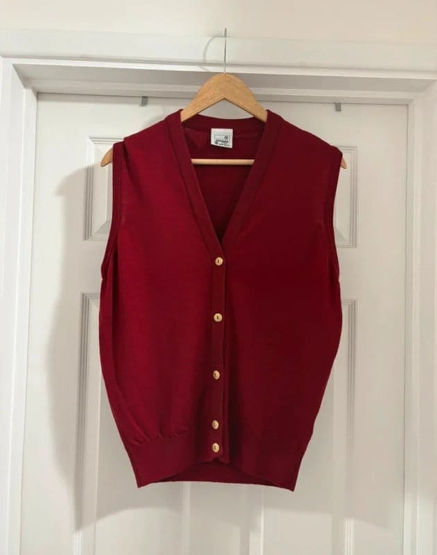 Vintage Dressing Stunning Women's Burgundy Vintage First Avenue 100% Wool Knitted Sweater Vest Top Waistcoat size 14 - 1