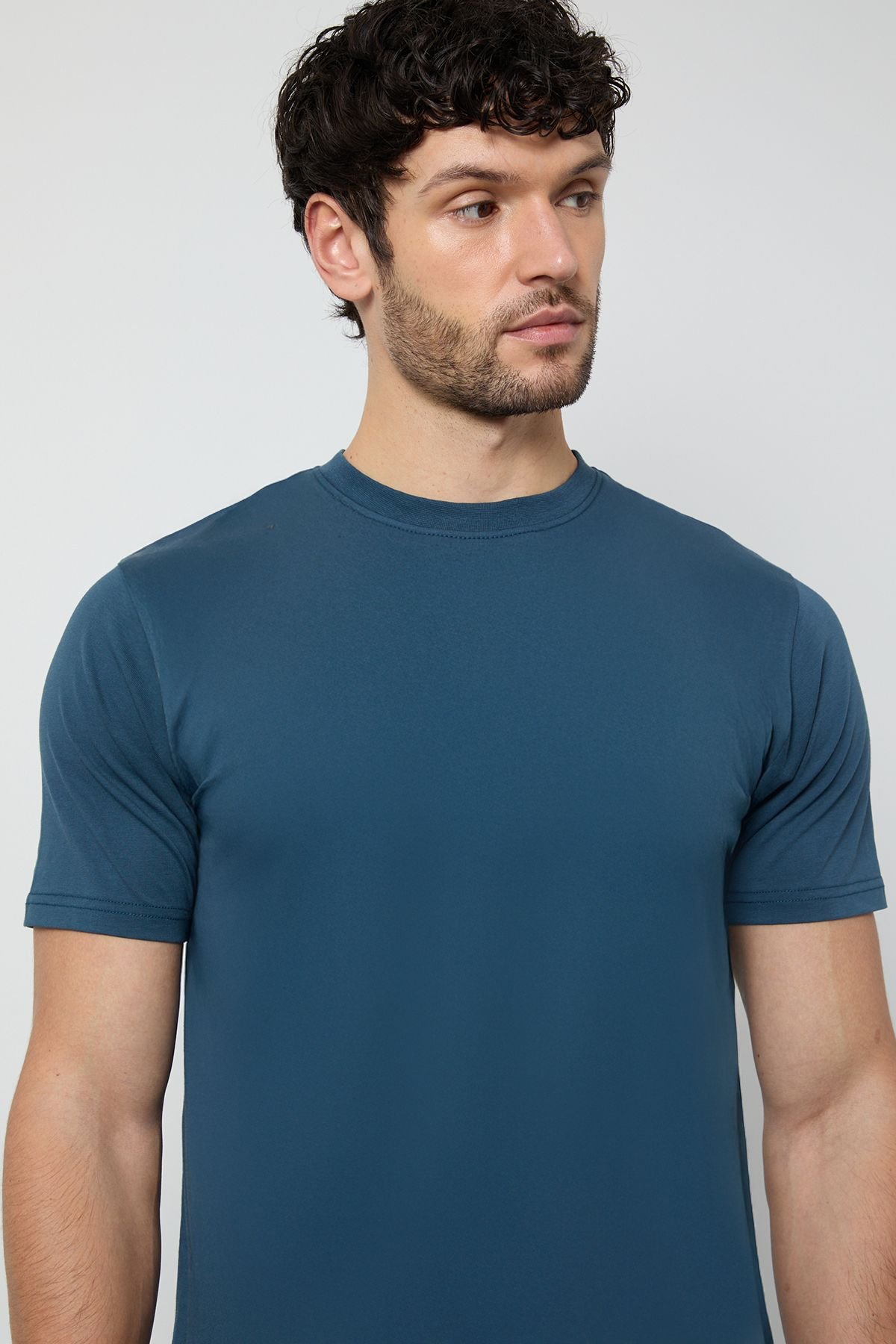 Burton Burton Men's Dark Blue Plain Crew Neck T-Shirt - 4