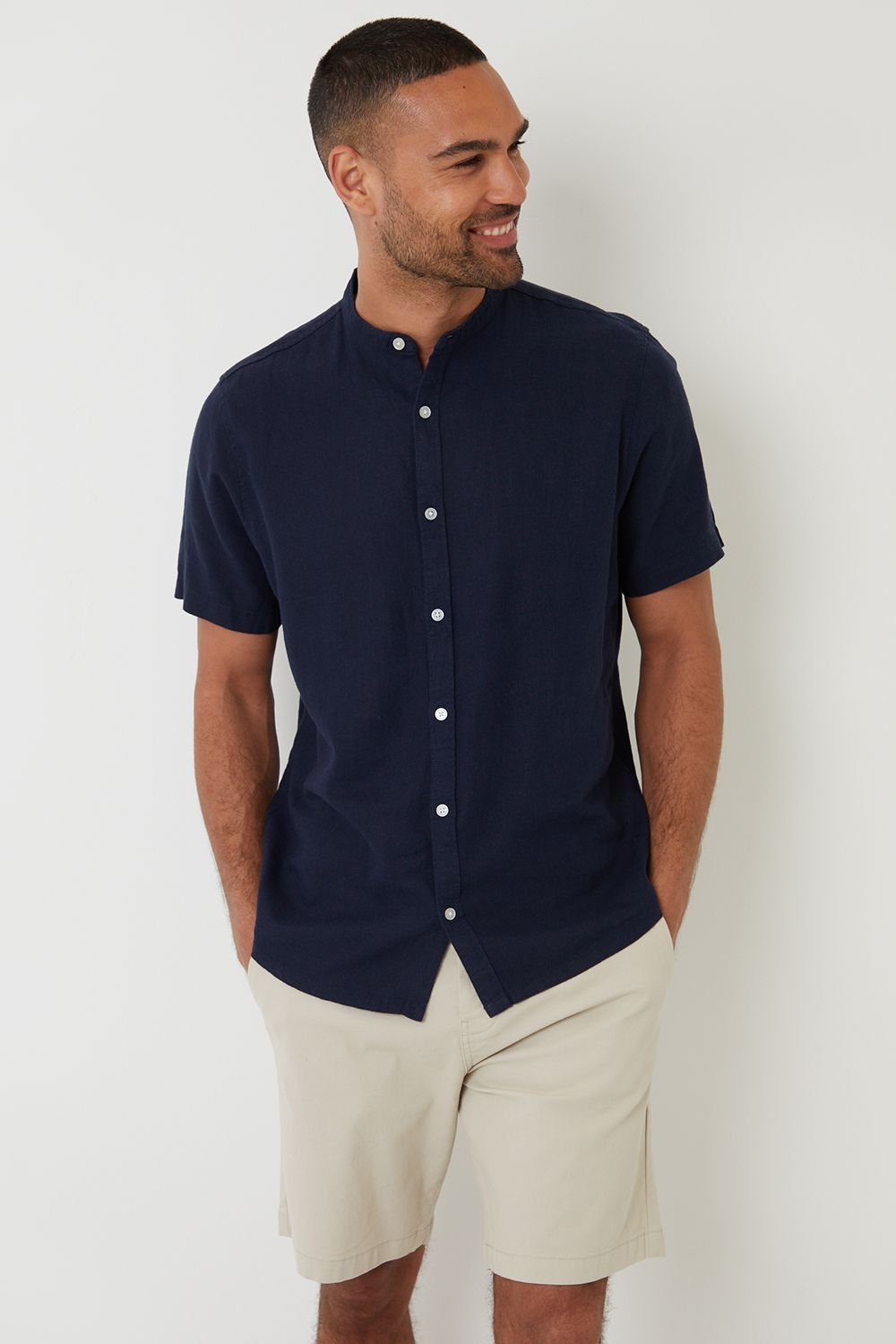 Threadbare Threadbare Men's Grandad Collar Linen Blend Short Sleeve Shirt in Navy - 2