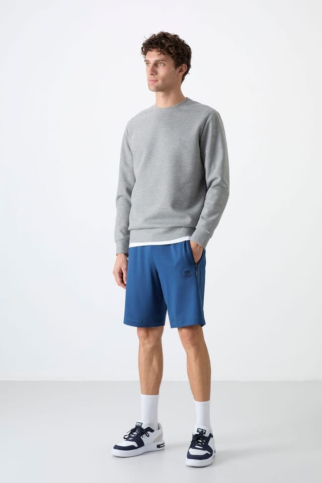 Tommy Life Tommy Life Men's Plain Crew Neck Sweatshirt in Light Grey - 3