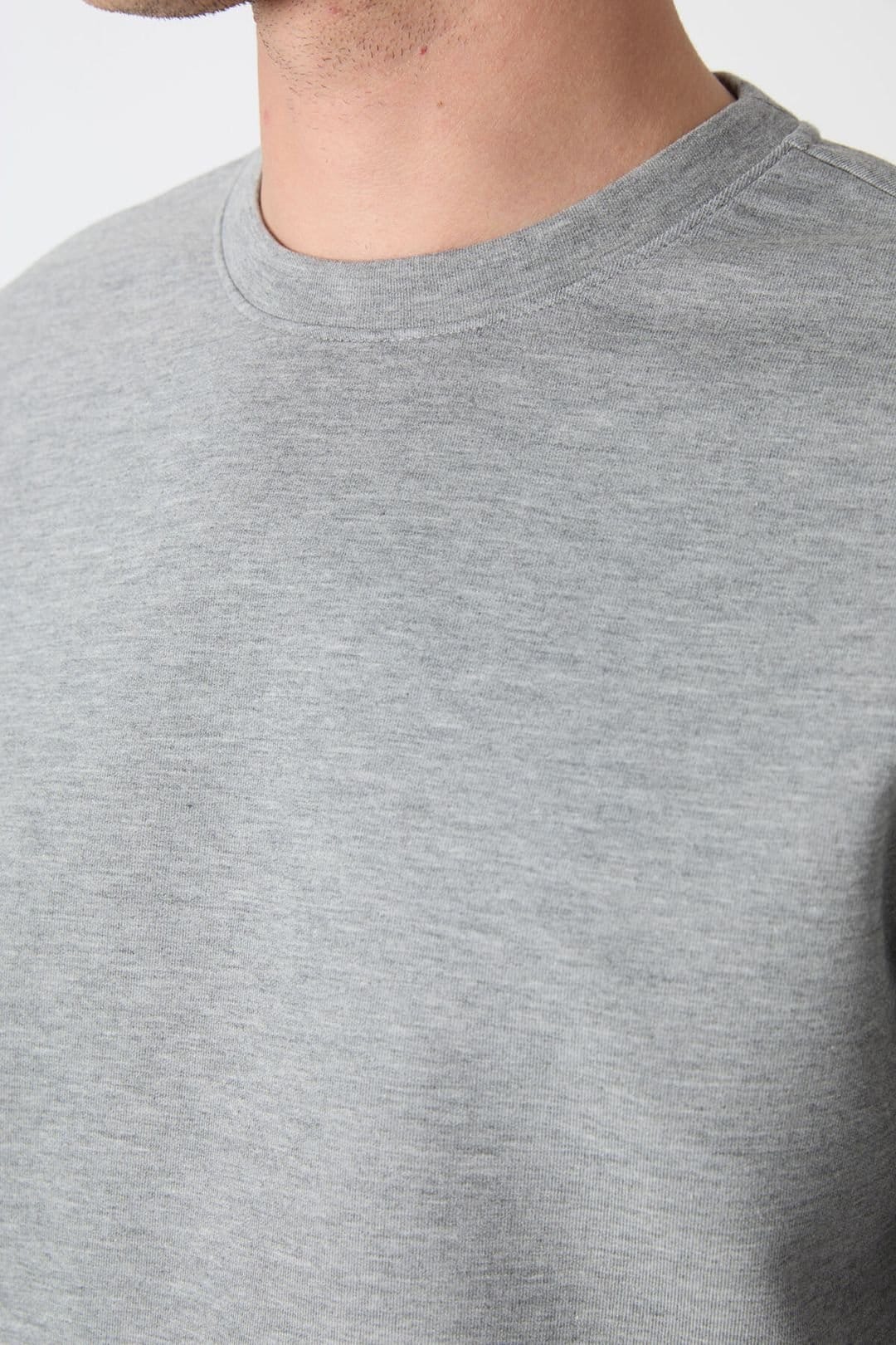 Tommy Life Tommy Life Men's Plain Crew Neck Sweatshirt in Light Grey - 4