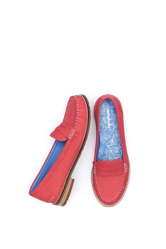 Moshulu Moshulu Women's 'Petrel Nubuck' Classic Nubuck Penny Loafers in Pink - 2