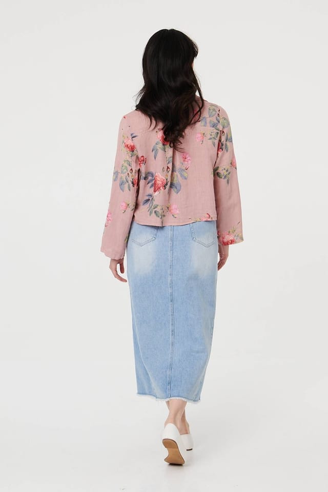 Izabel London Izabel London Women's Floral 3/4 Turn-Up Sleeve Cropped Shirt in Pink - 3