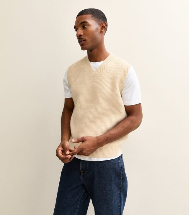 New Look Men's Oatmeal Relaxed V-Neck Vest New Look - 3
