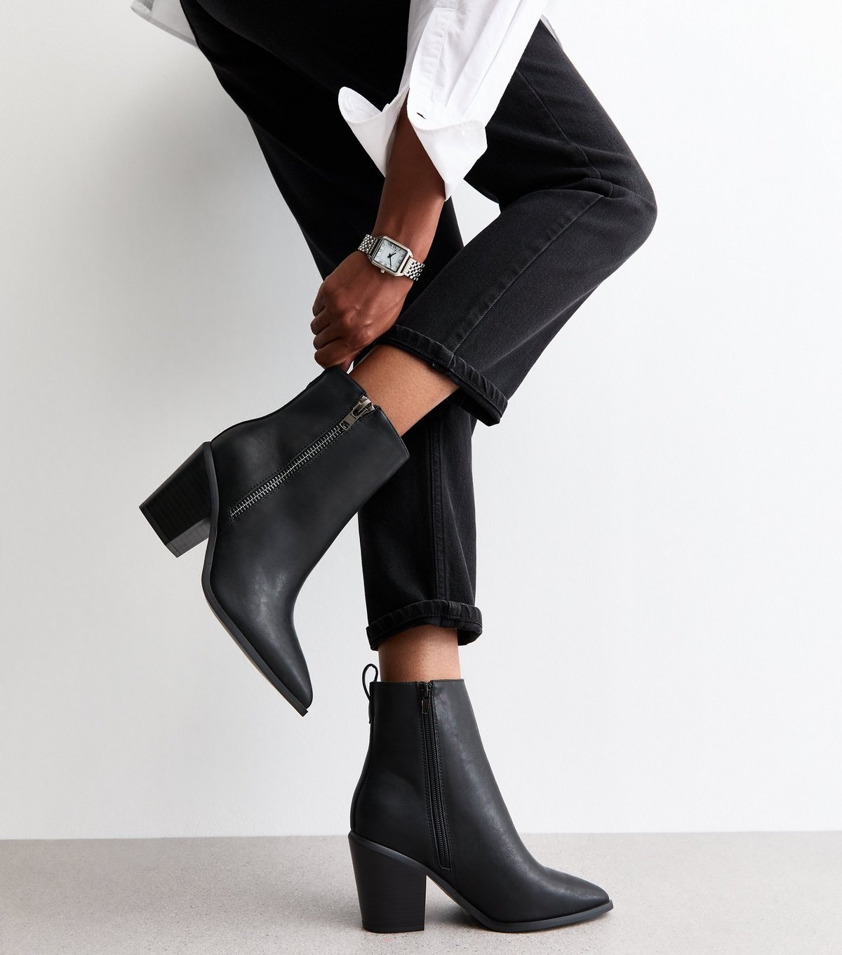 New Look Women's Wide Fit Black Faux Leather Side Zip Heeled Ankle Boots Vegan New Look - 2