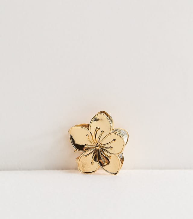 New Look Gold Tone Metal Flower Hair Claw Clip New Look - 2