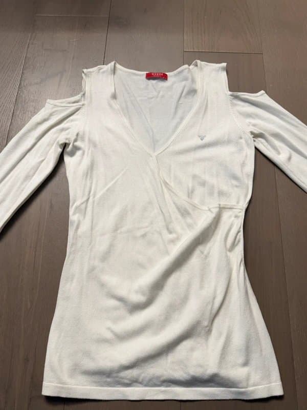 Guess Guess white cold-shoulder wrap knit top – UK 12