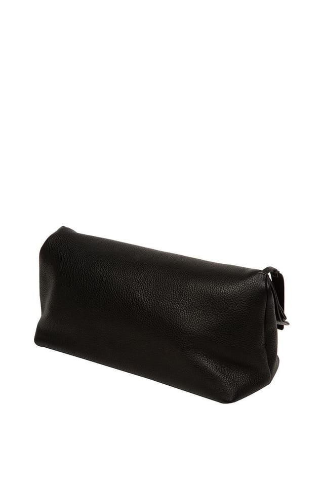 Cultured London Cultured London Women's 'Isabetta' Leather Clutch Bag in Black - 3