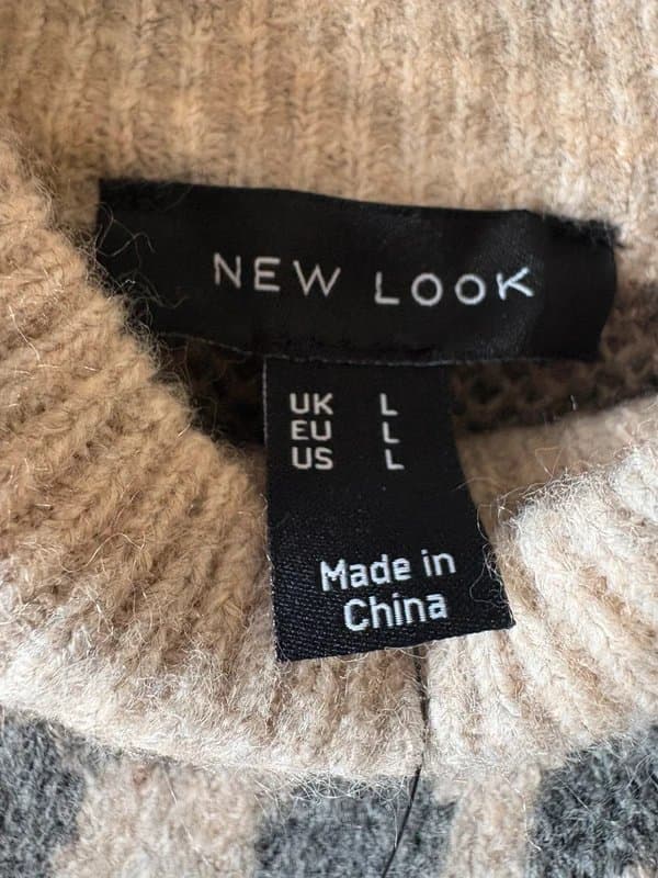 New Look New look leopard print cropped jumper size L