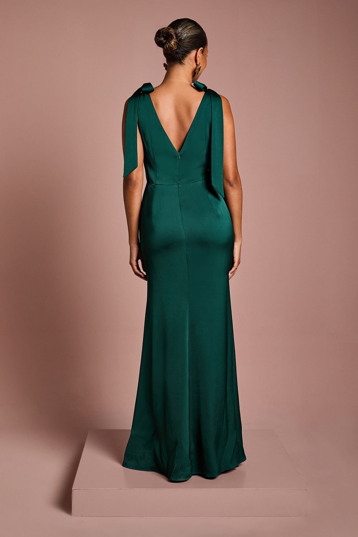 Coast Coast Women's Honoured Petite Satin Back Crepe V Neck Tie Shoulder Maxi Bridesmaid Dress in Emerald - 3