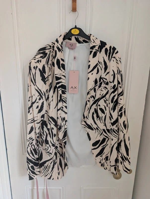 AX Paris AX Paris Metallic Brush Stroke Print Blazer – Size 12 – BNWT