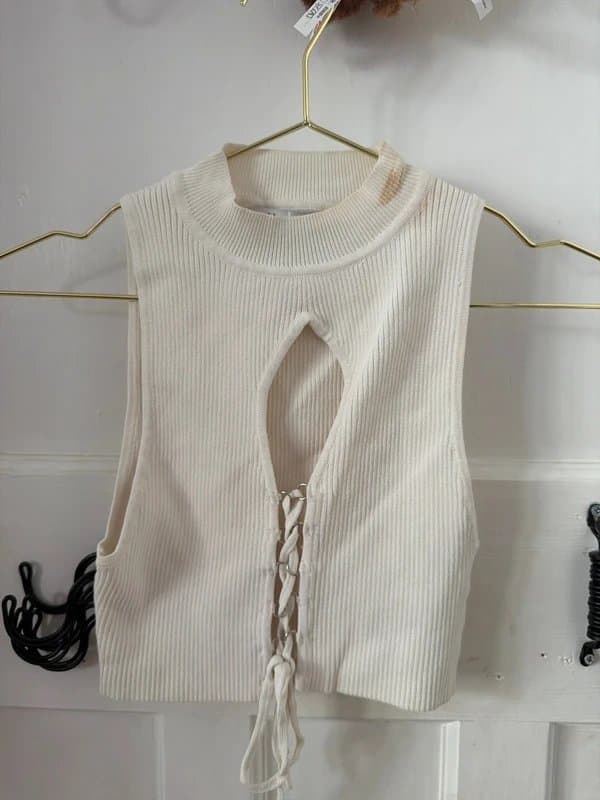 Bershka Creme cropped tie top