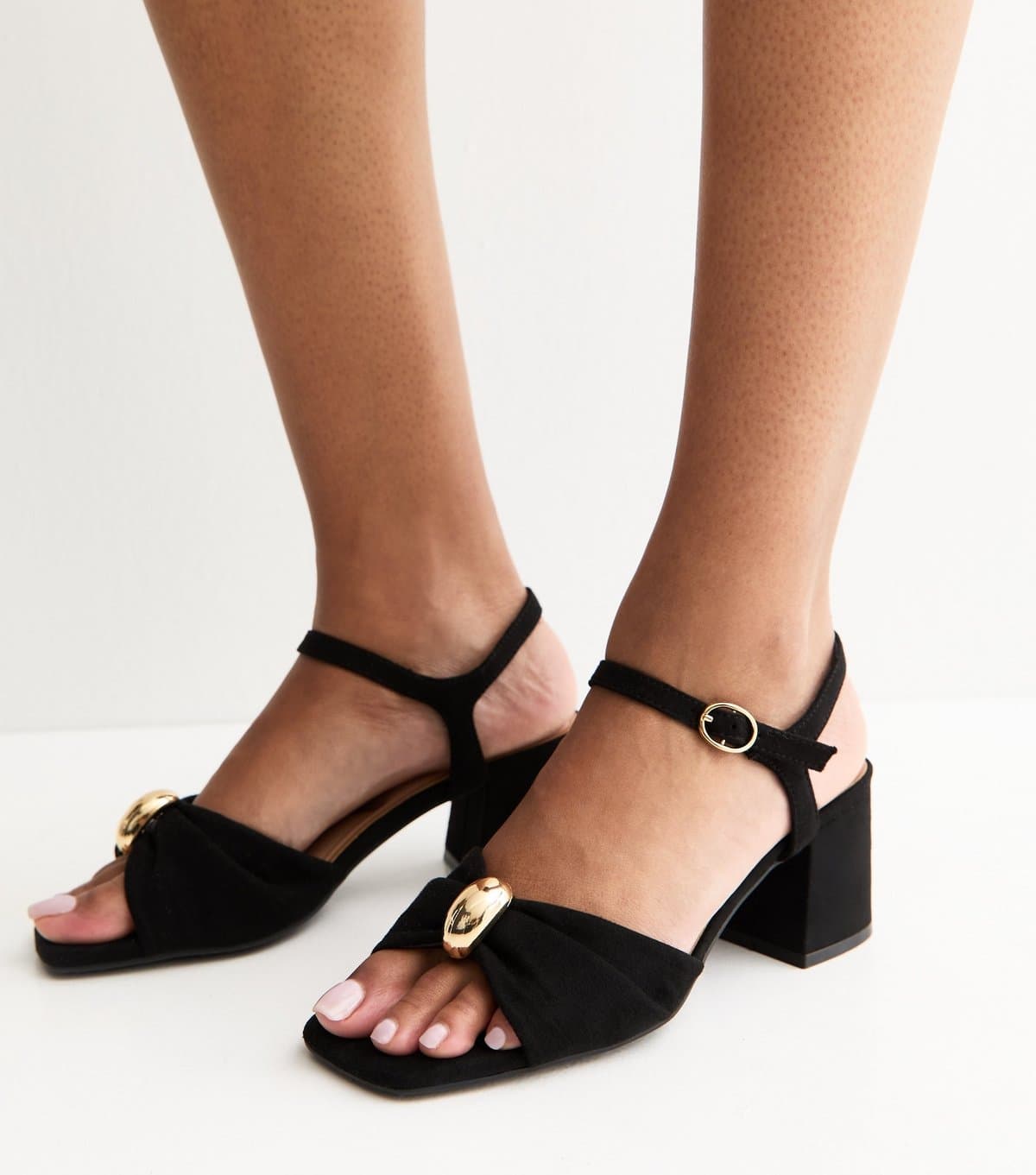 New Look Women's Wide Fit Black Faux Suede Metal Ring Block Heel Sandals Vegan New Look