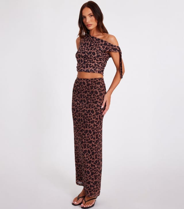 Quiz Women's Brown Leopard Print Off The Shoulder Crop Top Quiz New Look - 2