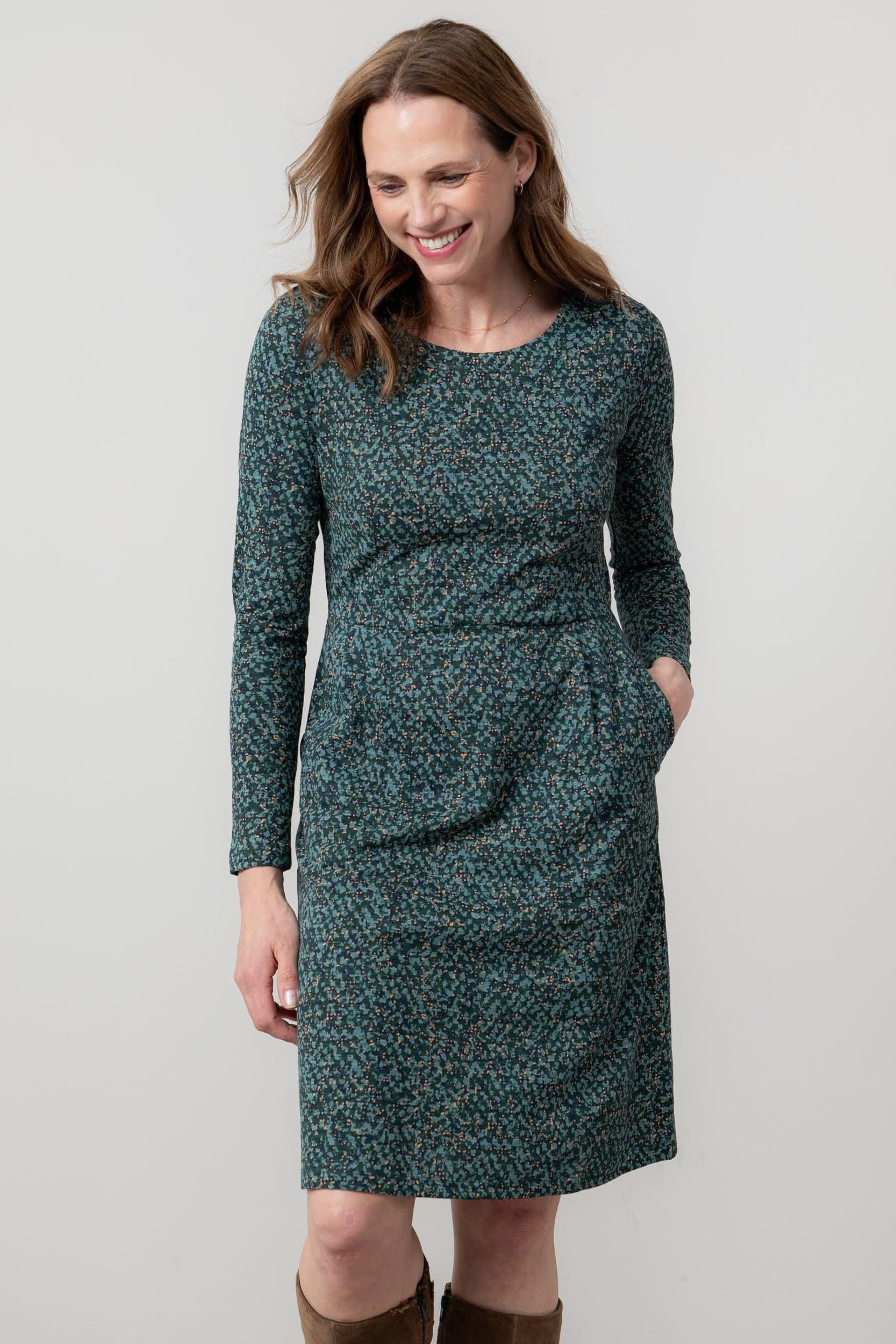 Lily & Me Lily & Me Women's Halmore Cotton Jersey Everyday Dress with Long Sleeves in Green