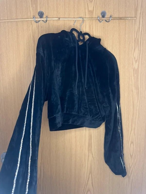 Bershka Bershka black velour cropped diamanté hoodie