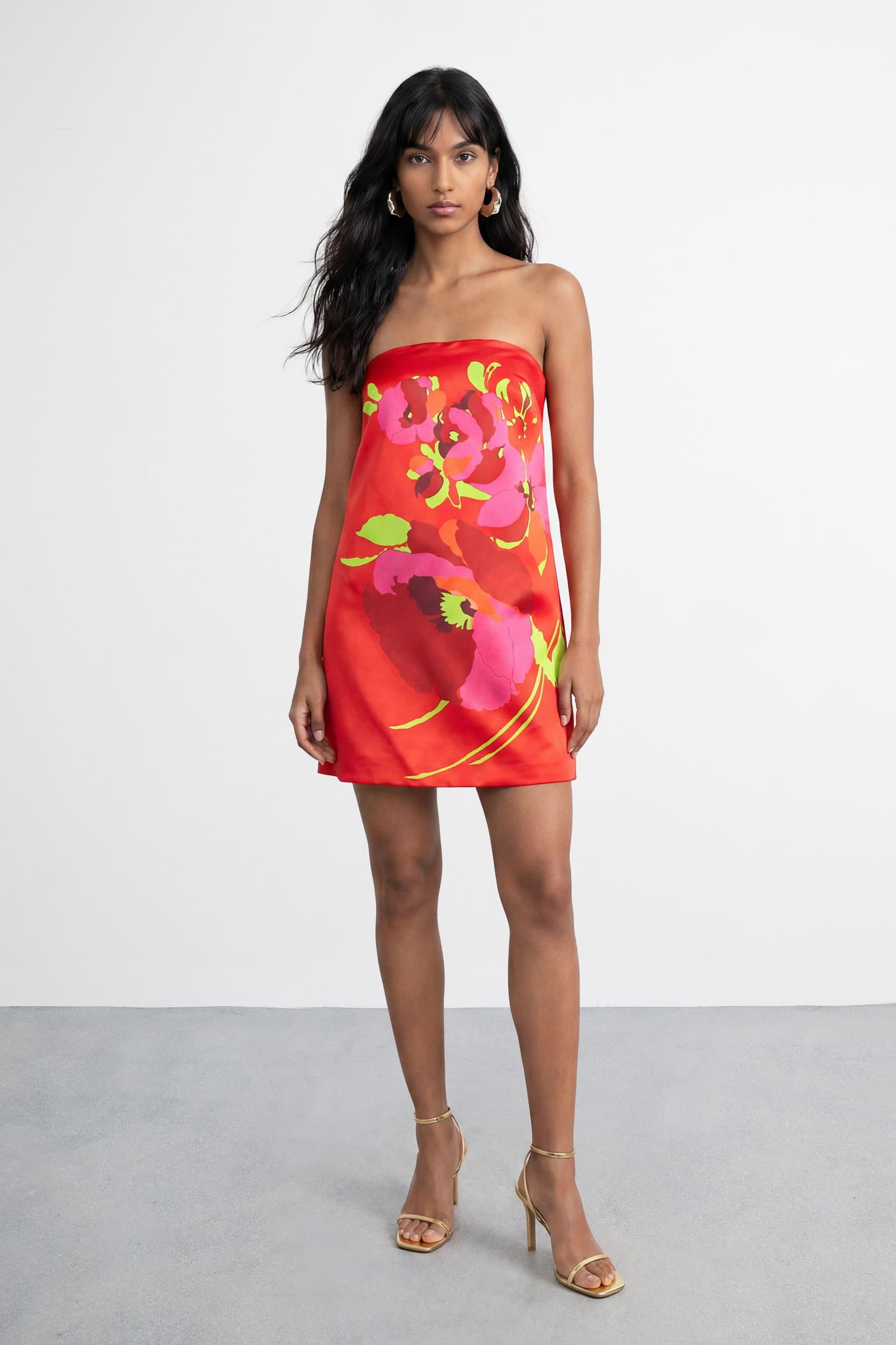 Warehouse Warehouse Women's Satin Strapless Placement Floral Print Mini Dress in Red