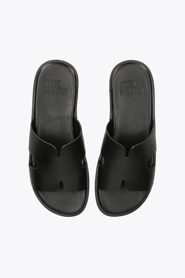 Steve Madden STEVE MADDEN Men's 'Laincaster Black' Leather Sandals in Black - 2