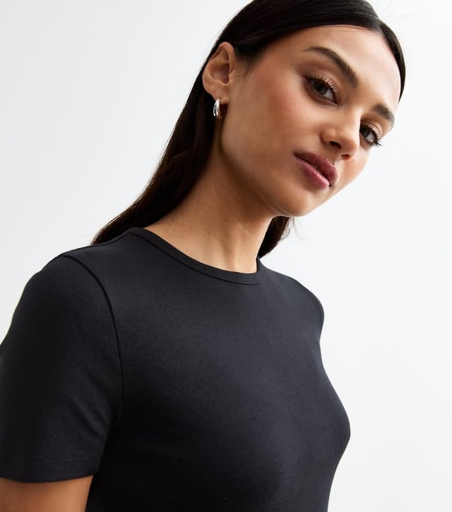 New Look Women's Black Ribbed Crew Neck Baby Tee T-Shirt New Look - 3