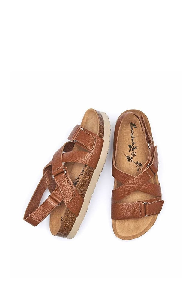 Moshulu Moshulu Women's 'Towan' Leather Strap Cork Sandals in Tan - 2