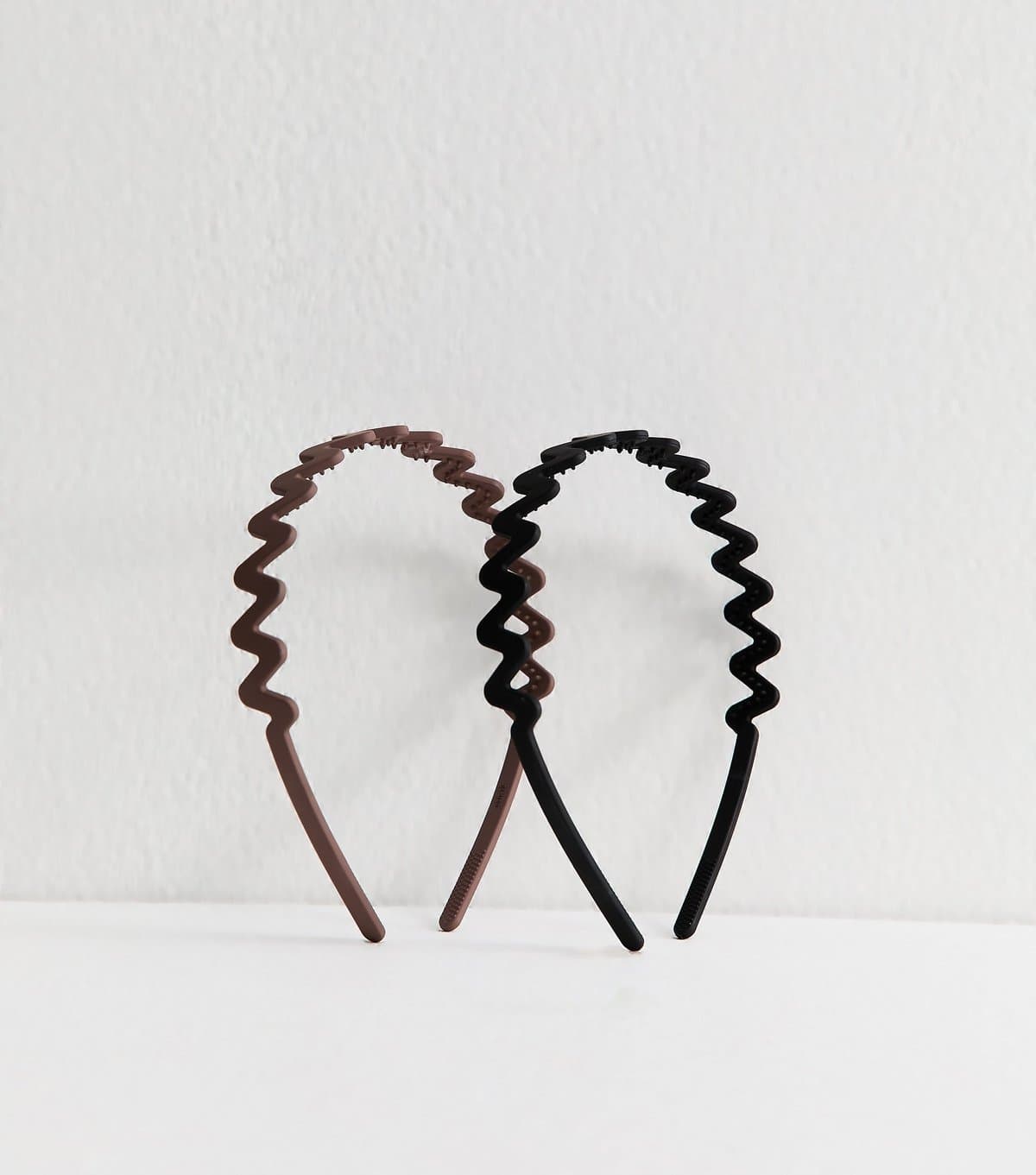 New Look Pack Of 2 Brown and Black Squiggle Comb Headbands New Look