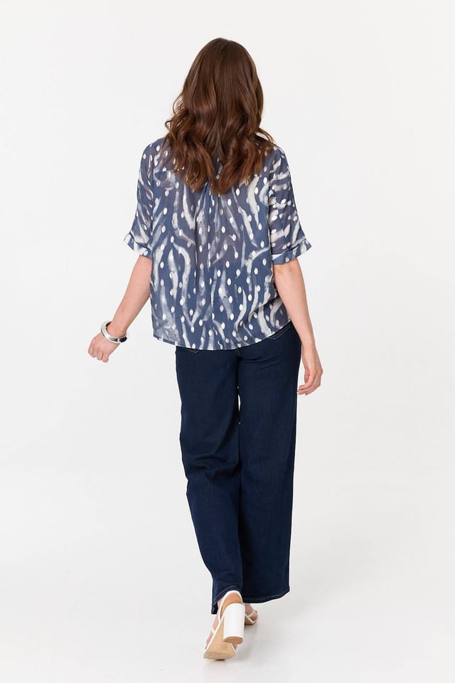 Izabel London Izabel London Women's Printed 1/2 Sleeve V-Neck Shirt in Blue - 3