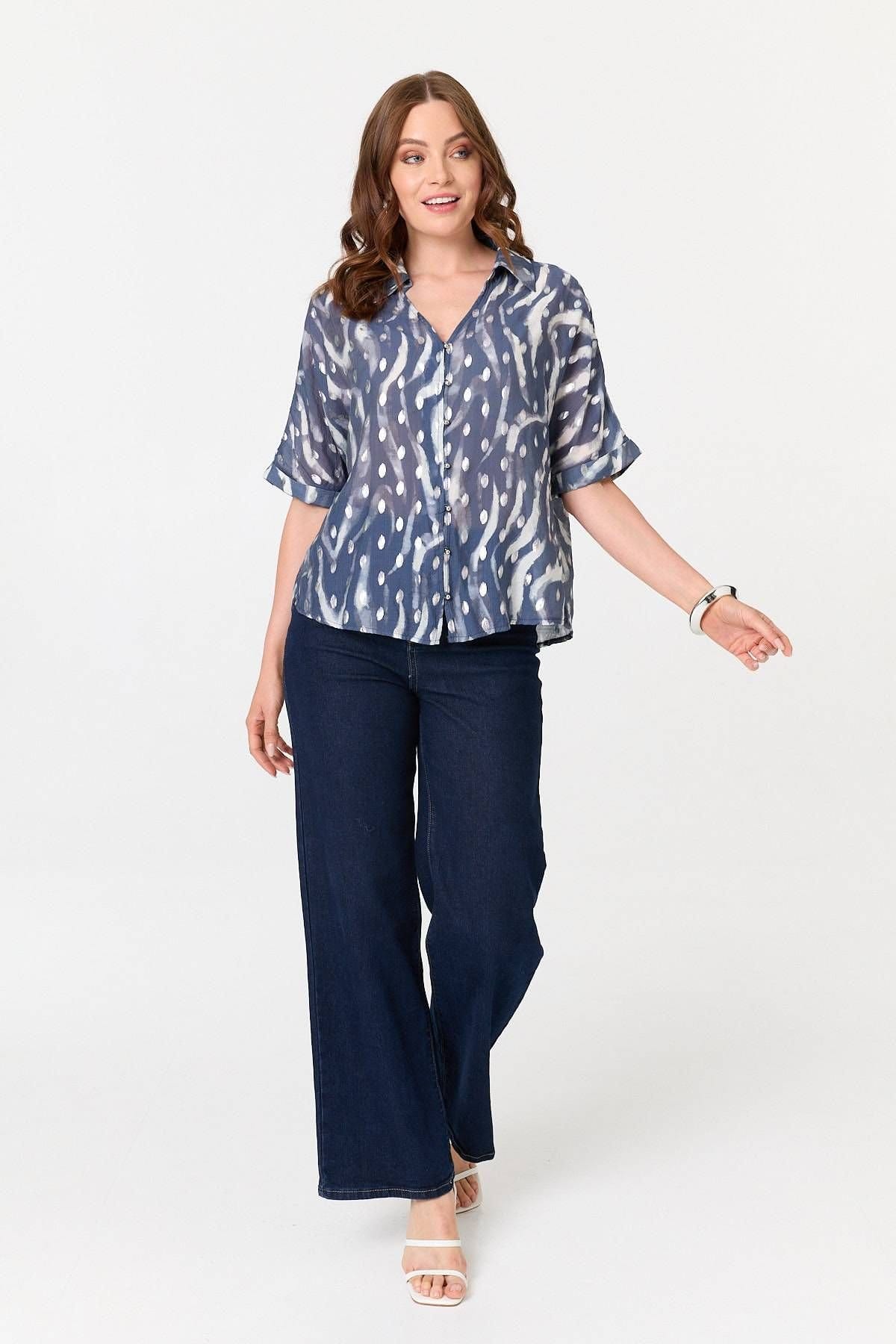 Izabel London Izabel London Women's Printed 1/2 Sleeve V-Neck Shirt in Blue - 4