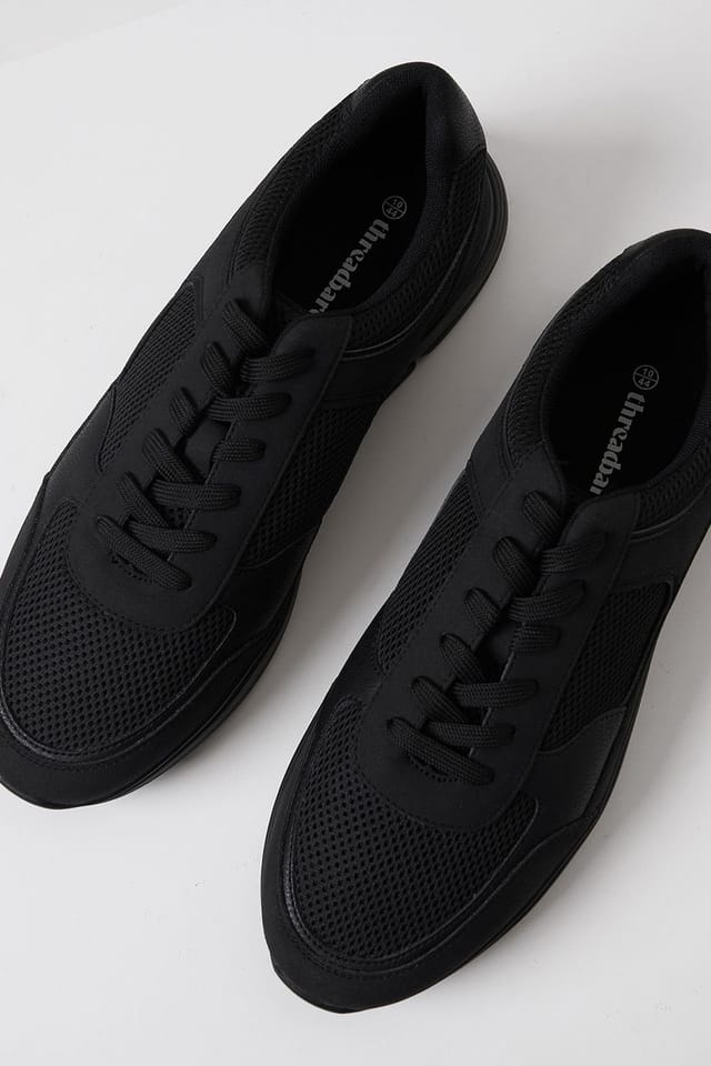 Threadbare Threadbare Men's Lace Up Casual Trainers in Black - 2