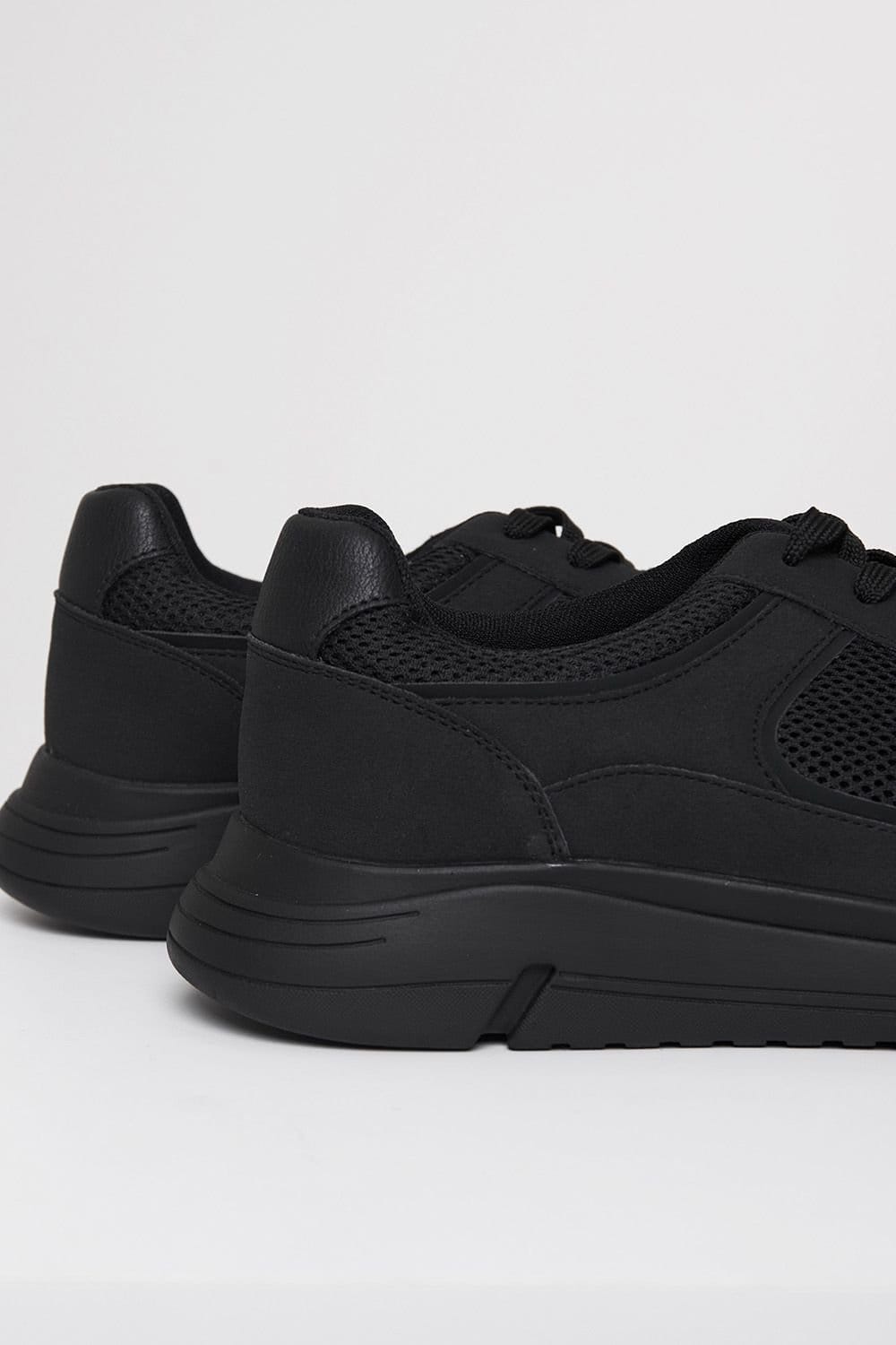 Threadbare Threadbare Men's Lace Up Casual Trainers in Black - 4