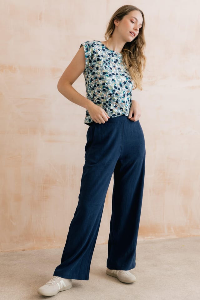 Lily & Me Lily & Me Women's Grace Wide Leg Linen Blend Trousers in Navy - 3