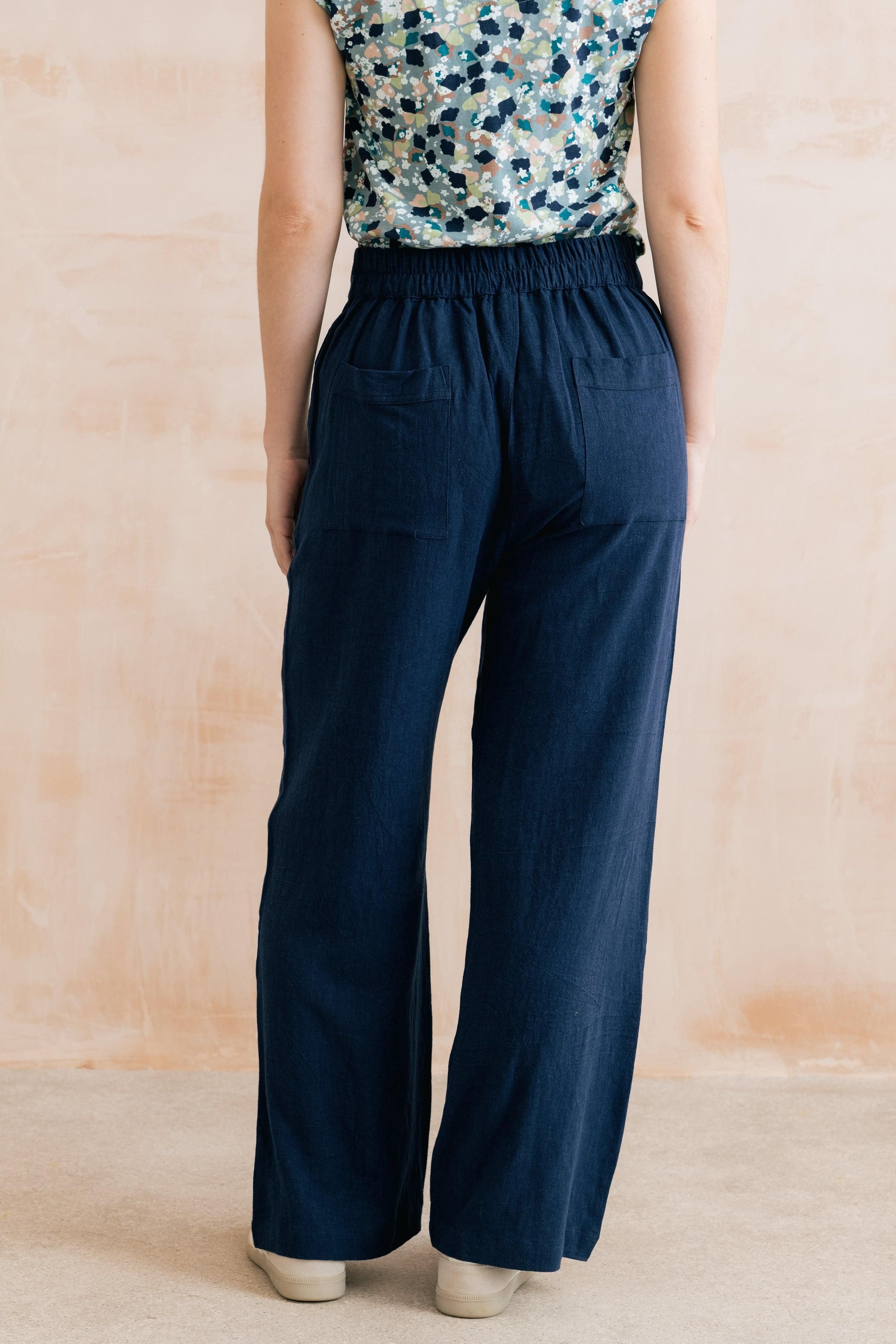 Lily & Me Lily & Me Women's Grace Wide Leg Linen Blend Trousers in Navy - 4