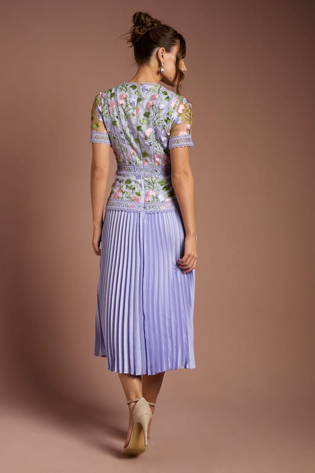 Coast Coast Women's Short Sleeve Embroidered Pleated Skirt Midi Dress in Lilac - 3