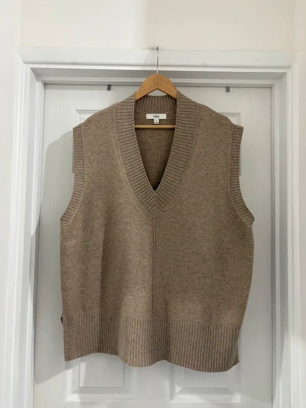 Marks & Spencer Lovely Women’s M&S Brown Knit Sweater Vest Top Waistcoat Size XL 20-22 Oversized