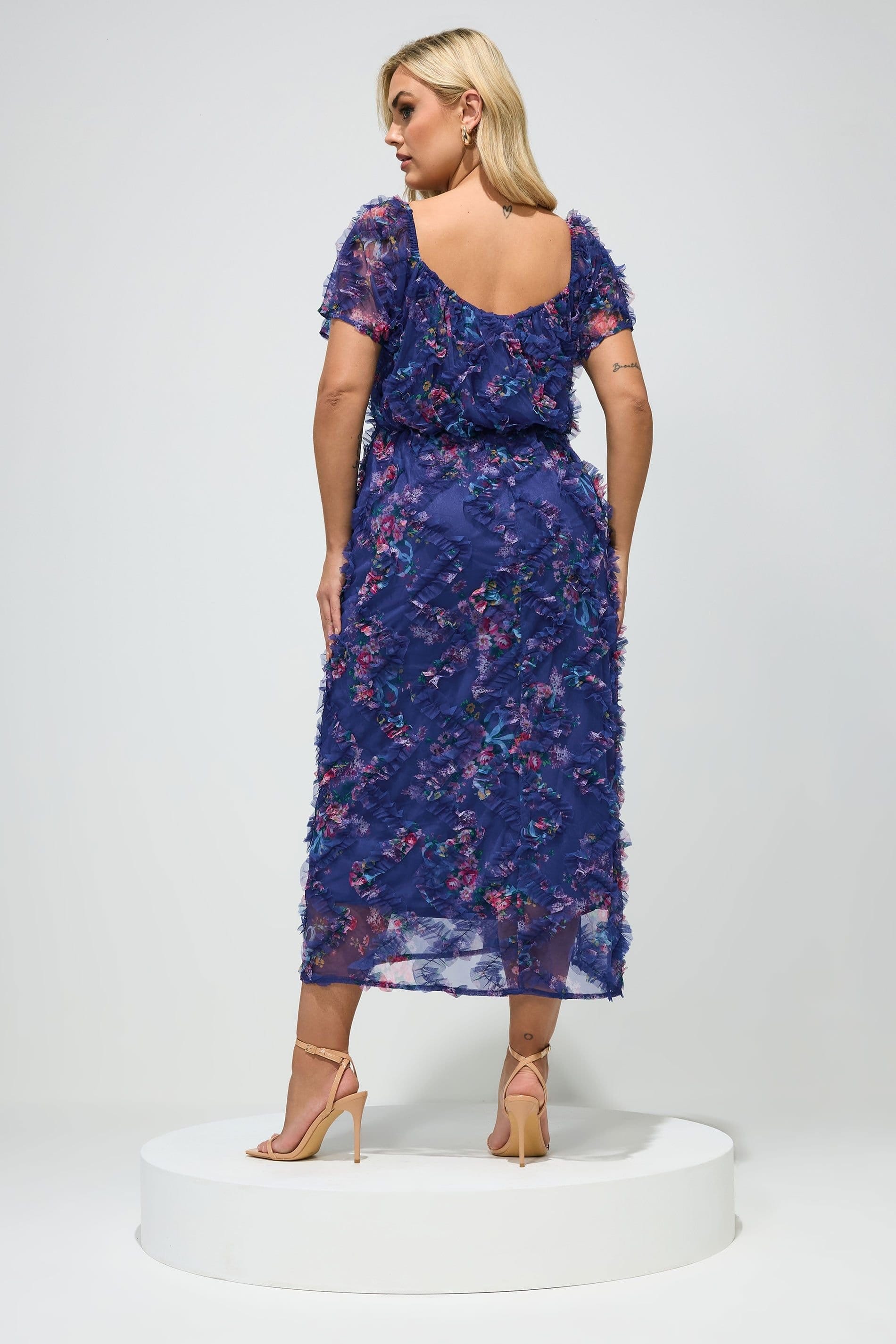 Yours Yours Women's Floral Ruffle Maxi Dress in Mid Navy - 4