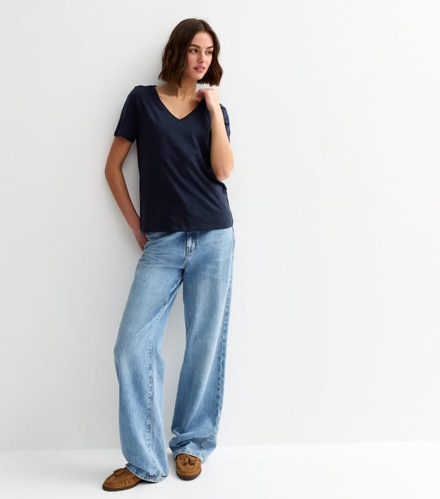 New Look Women's Navy Cotton V Neck T-Shirt New Look - 3