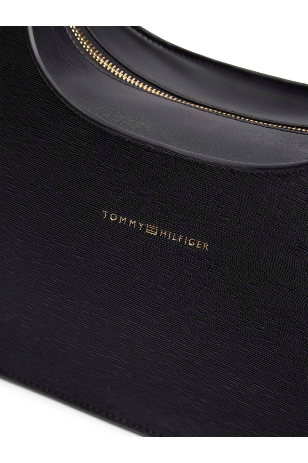 Tommy Hilfiger Tommy Hilfiger Women's Modern Shoulder Bag Black - 4