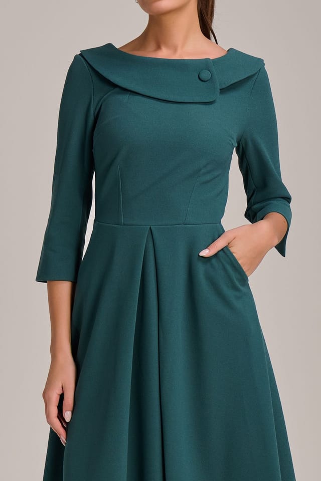 Jolie Moi Jolie Moi Women's Fold Collar Button Detail Dress in Green - 3
