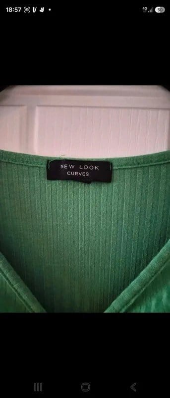 New Look Curves Green Ribbed V-Neck Dress Size 18