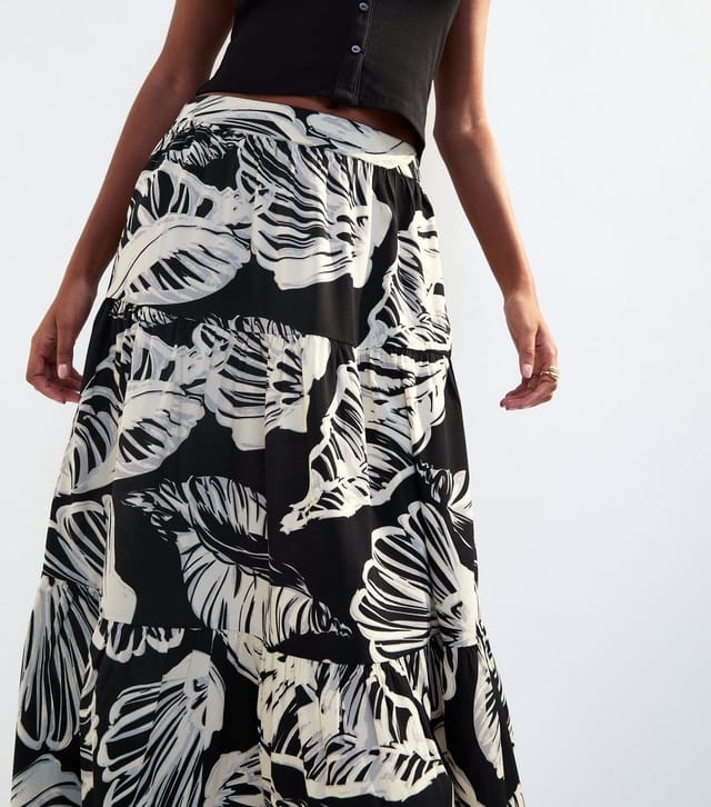 New Look Women's Black Leaf Print Tiered Midi Skirt New Look - 3